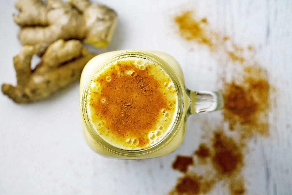 Anti-Inflammatory Turmeric and Ginger Smoothie