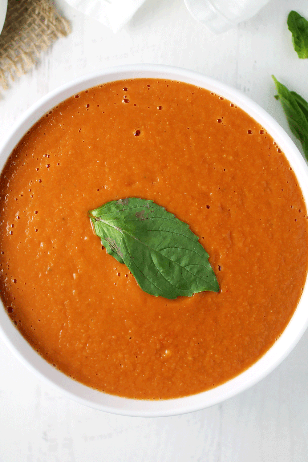 Creamy Vegan Tomato Basil Soup